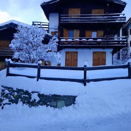 ヴァルトゥルナンシュCervinia-Valt Sport & Relax Houseアパートメント エクステリア 写真