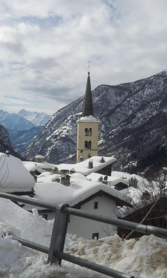 ヴァルトゥルナンシュCervinia-Valt Sport & Relax Houseアパートメント エクステリア 写真